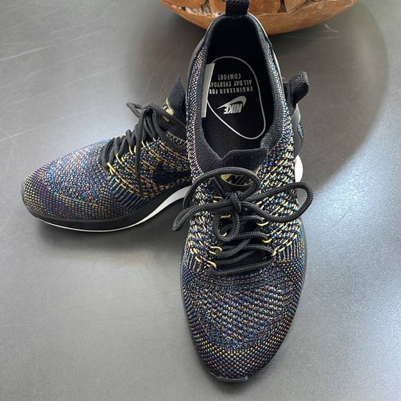 Nike air all day shoe new size 6.5 women mesh style material for comfort . - Picture 3 of 8